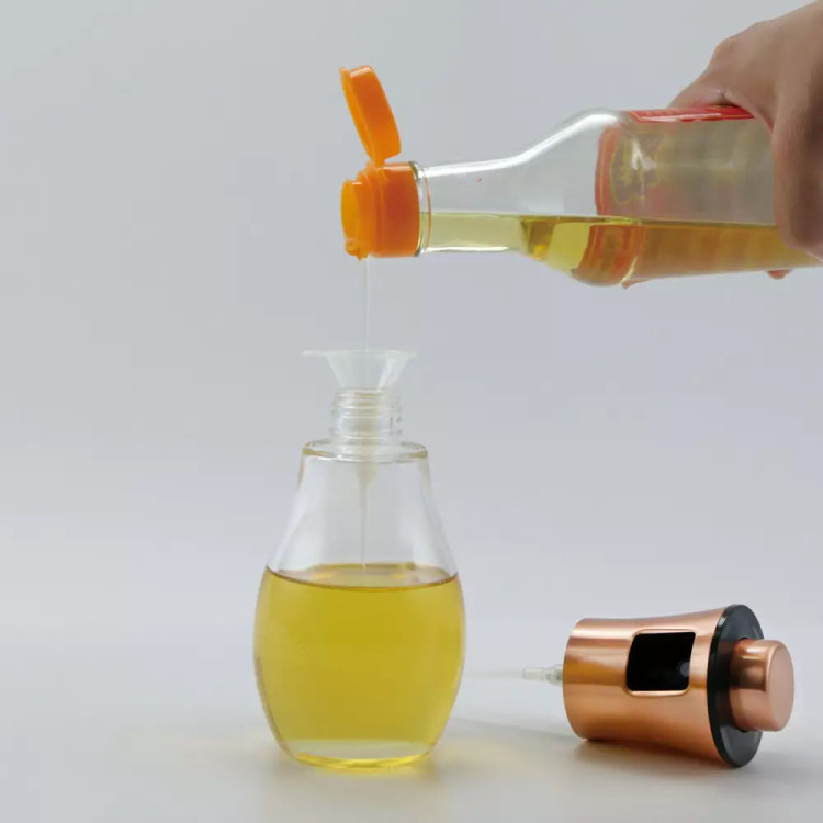Spryskiwacz z lejkiem do octu oleju wody KingHoff KH 1725 miedziany 200ml