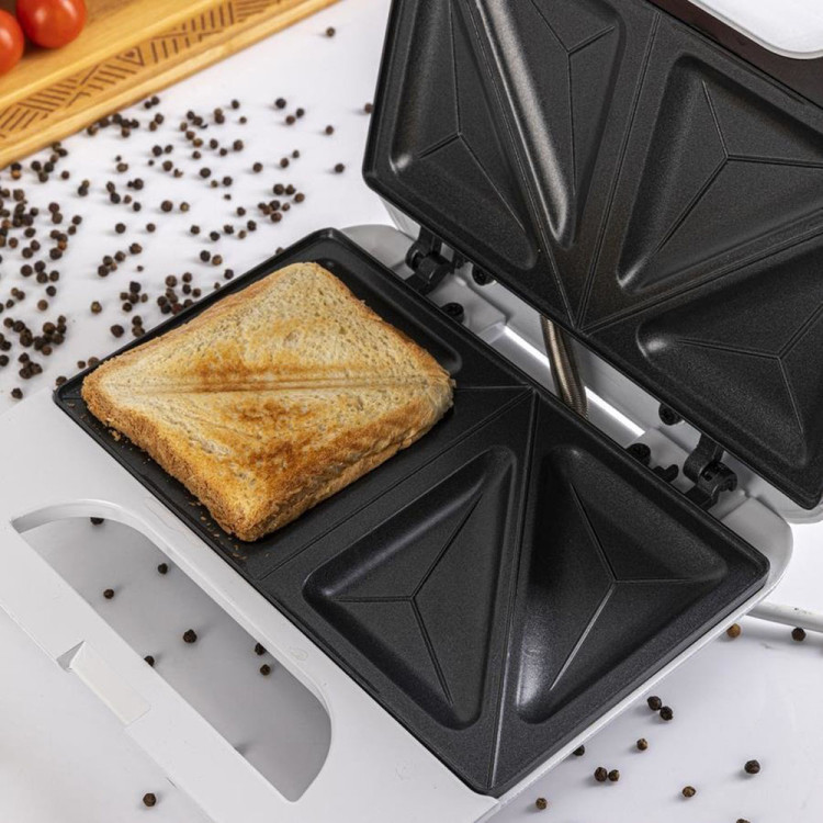 Opiekacz do kanapek 750W Botti Electronic Crispo sandwich biały