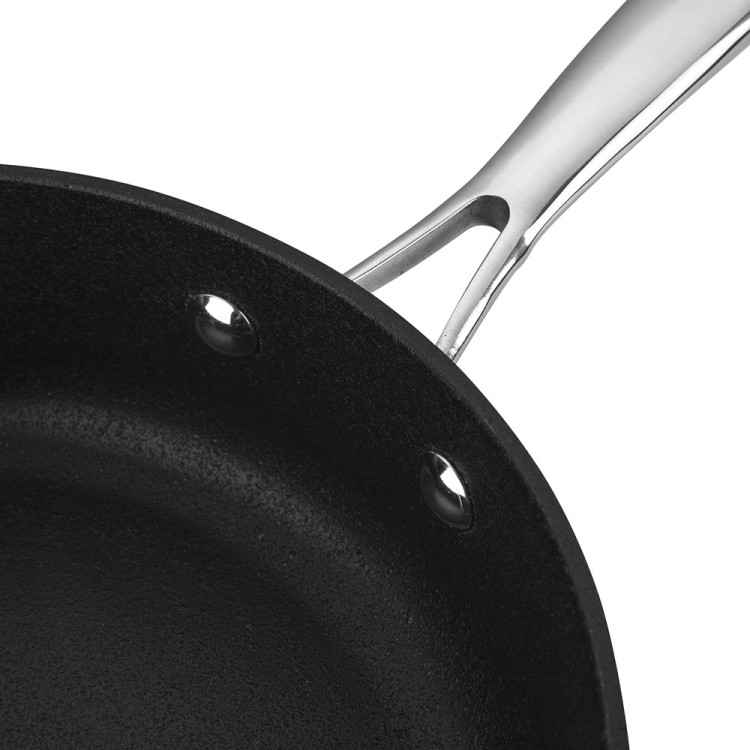 Patelnia aluminiowa głęboka na indukcję i gaz Florina Stix czarna aluminium 24 cm 2,5 l