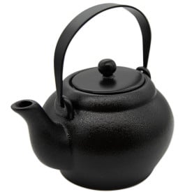 Dzbanek z zaparzaczem 900...