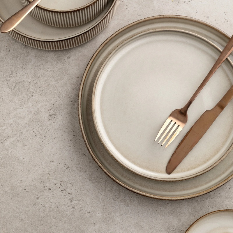 Talerz deserowy porcelanowy Florina Evia kremowy prążkowany retro