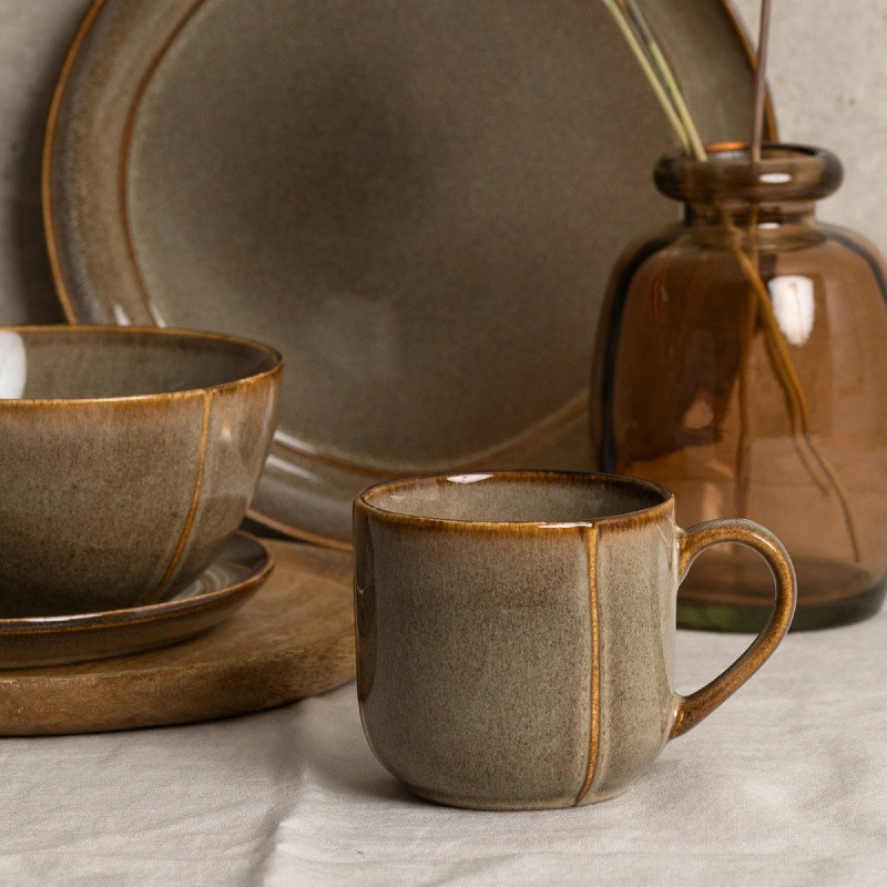 Kubek z uchem 390 ml porcelanowy Florina Bergen duży brązowy retro