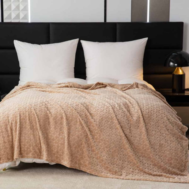 Koc 160x200 cm mikrofibra Cotton World miękki ciepły pled narzuta na łóżko beżowy KHT-56