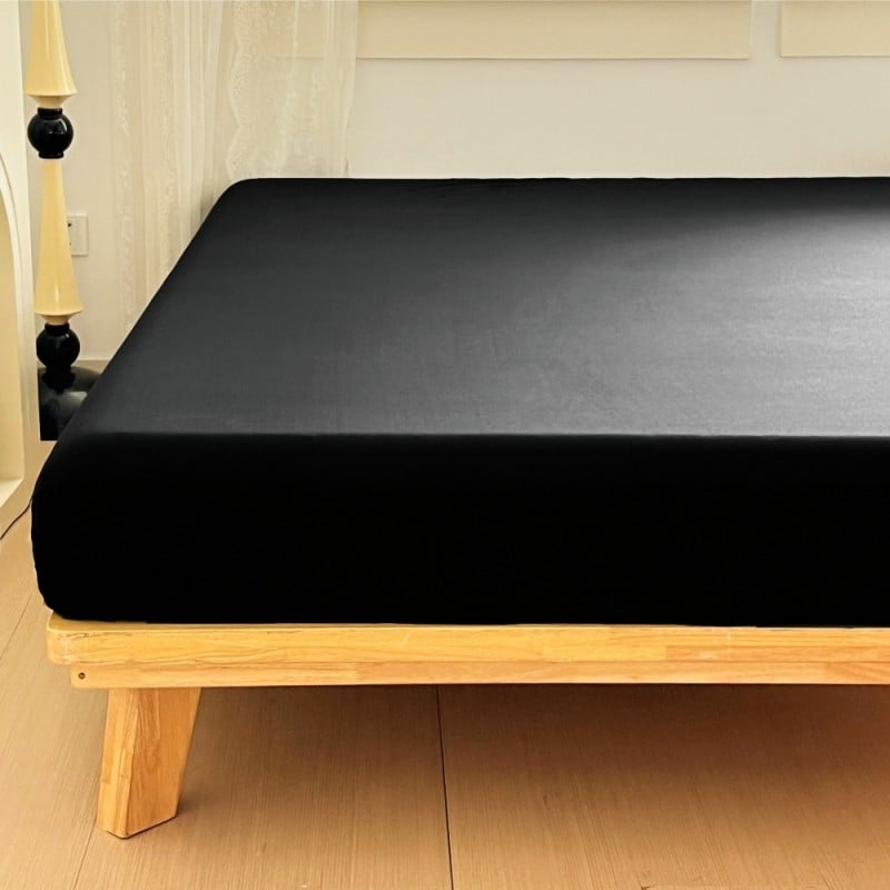 Prześcieradło 140x200 z gumką z mikrofibry GierekHoff grube czarne