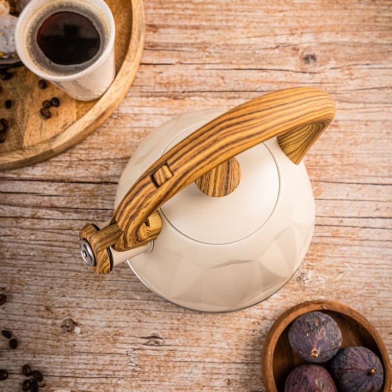 Czajnik tradycyjny z gwizdkiem ze stali nierdzewnej beżowy Kinghoff KH1998