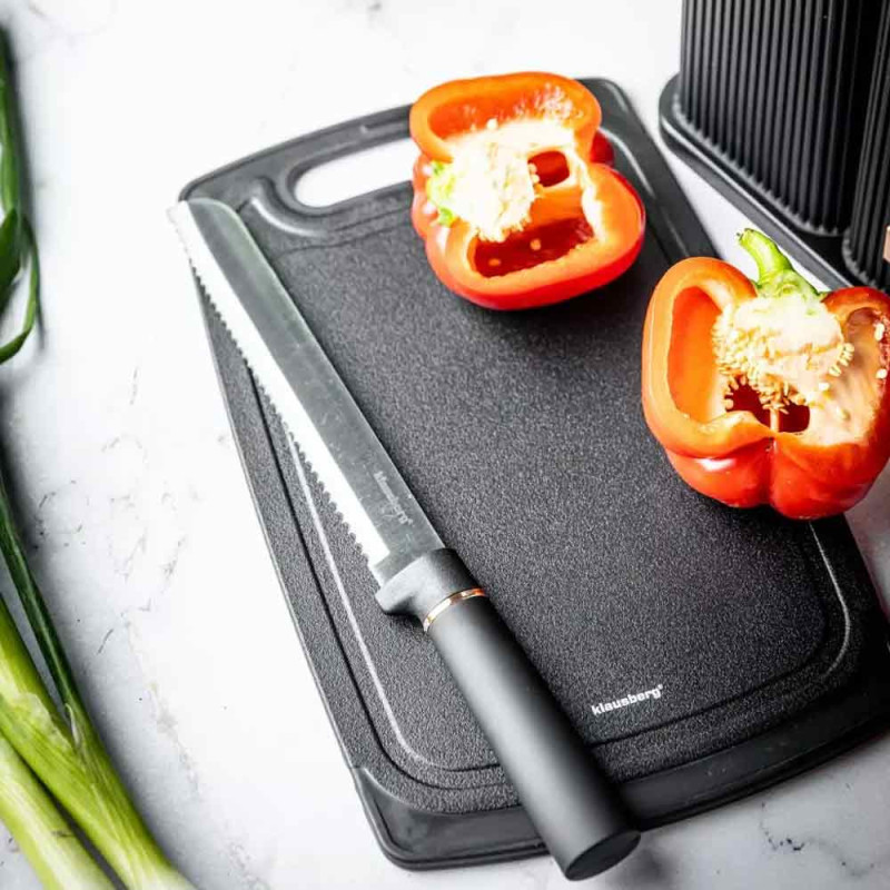 Zestaw noży i przyborów kuchennych w stojaku z deską do krojenia Klausberg KB 7835