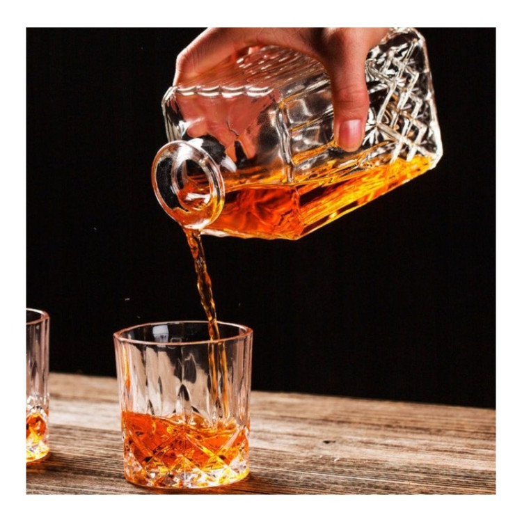 Zestaw do whisky karafka szklana 850 ml i 6 grubych szklanek 280 ml GierekHoff Royal Diamond